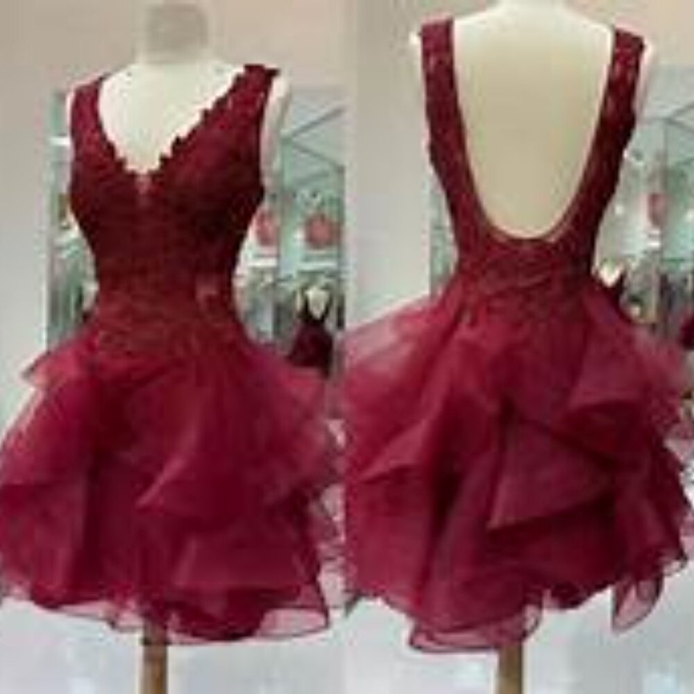 Ellie Wilde Prom Dress Size 10